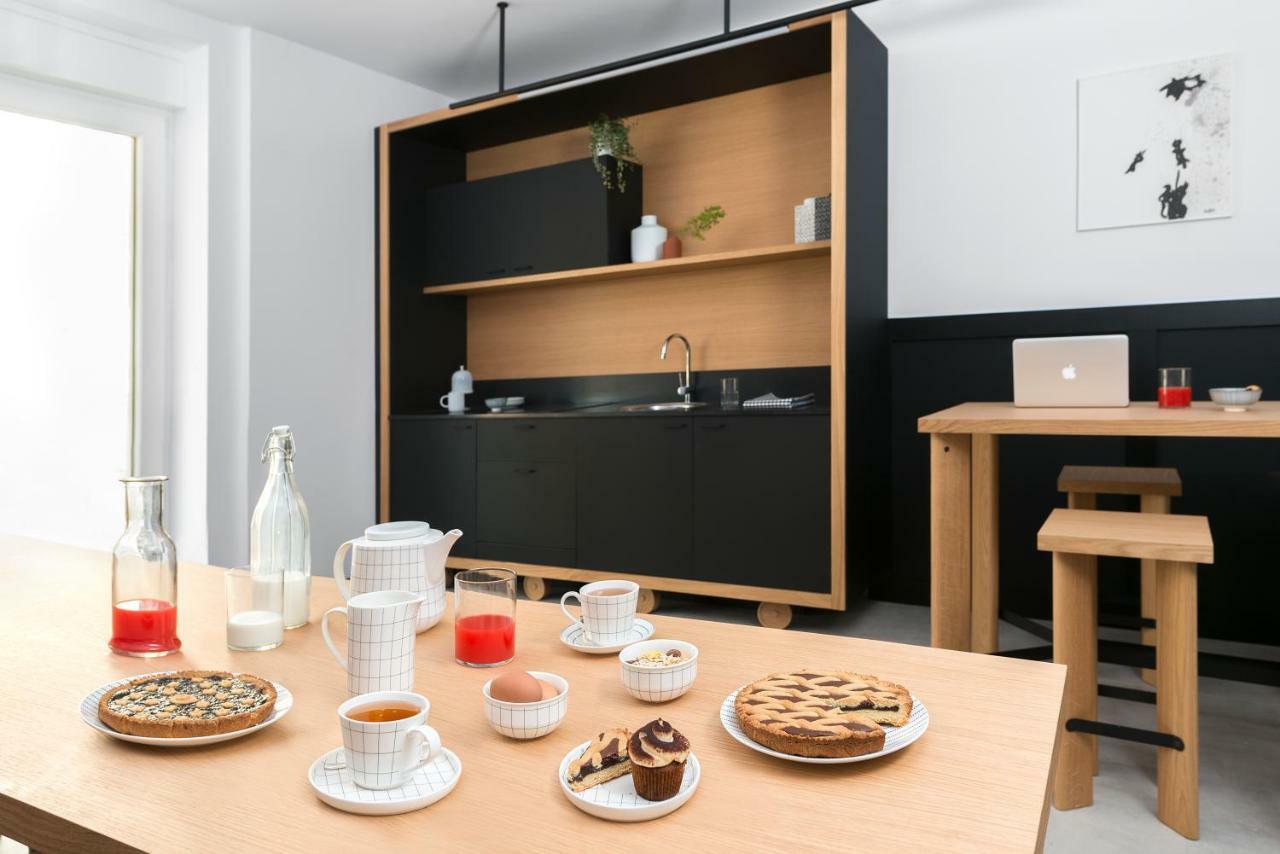 Bnbiz - Coworking Hotel Фйоренцуола-д'Арда Екстер'єр фото