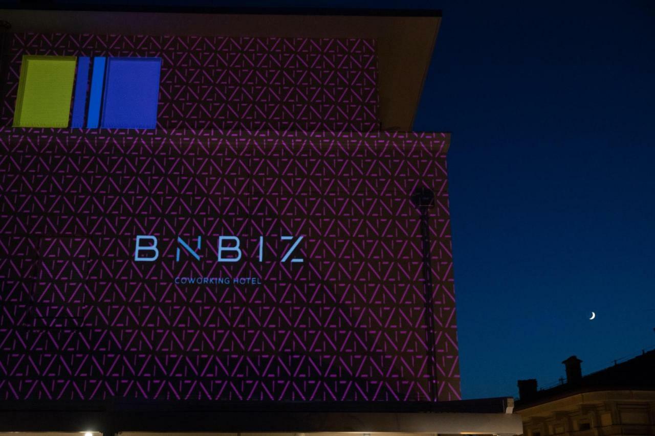 Bnbiz - Coworking Hotel Фйоренцуола-д'Арда Екстер'єр фото